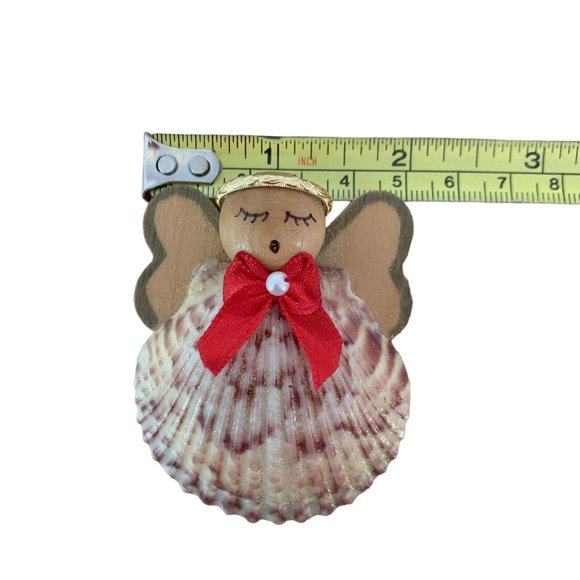 Shell Angel Magnet 2.5” x 2” with Bow Halo - Picture 4 of 4